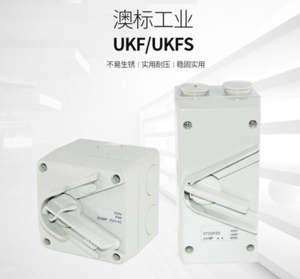 Interruptor impermeável UKF exterior 35A do isolamento da caixa de distribuição da carga do poder