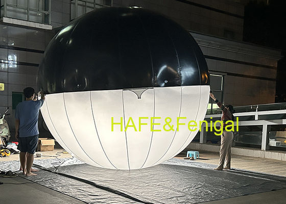 Os cineastas vão pendurar luzes de balão infláveis LED esféricos de duas cores