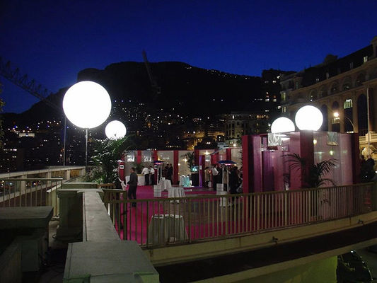 O balão conduzido inflável do evento da categoria do filme de HMI 575W ilumina o tipo do cristal de Airstar