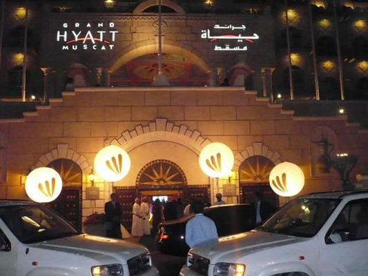 O balão conduzido inflável do evento da categoria do filme de HMI 575W ilumina o tipo do cristal de Airstar